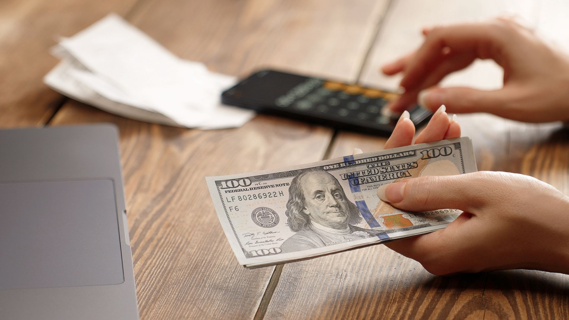 Illustration de Fixer ses tarifs en Freelance : 3 méthodes à appliquer pour tirer ses prix vers le haut